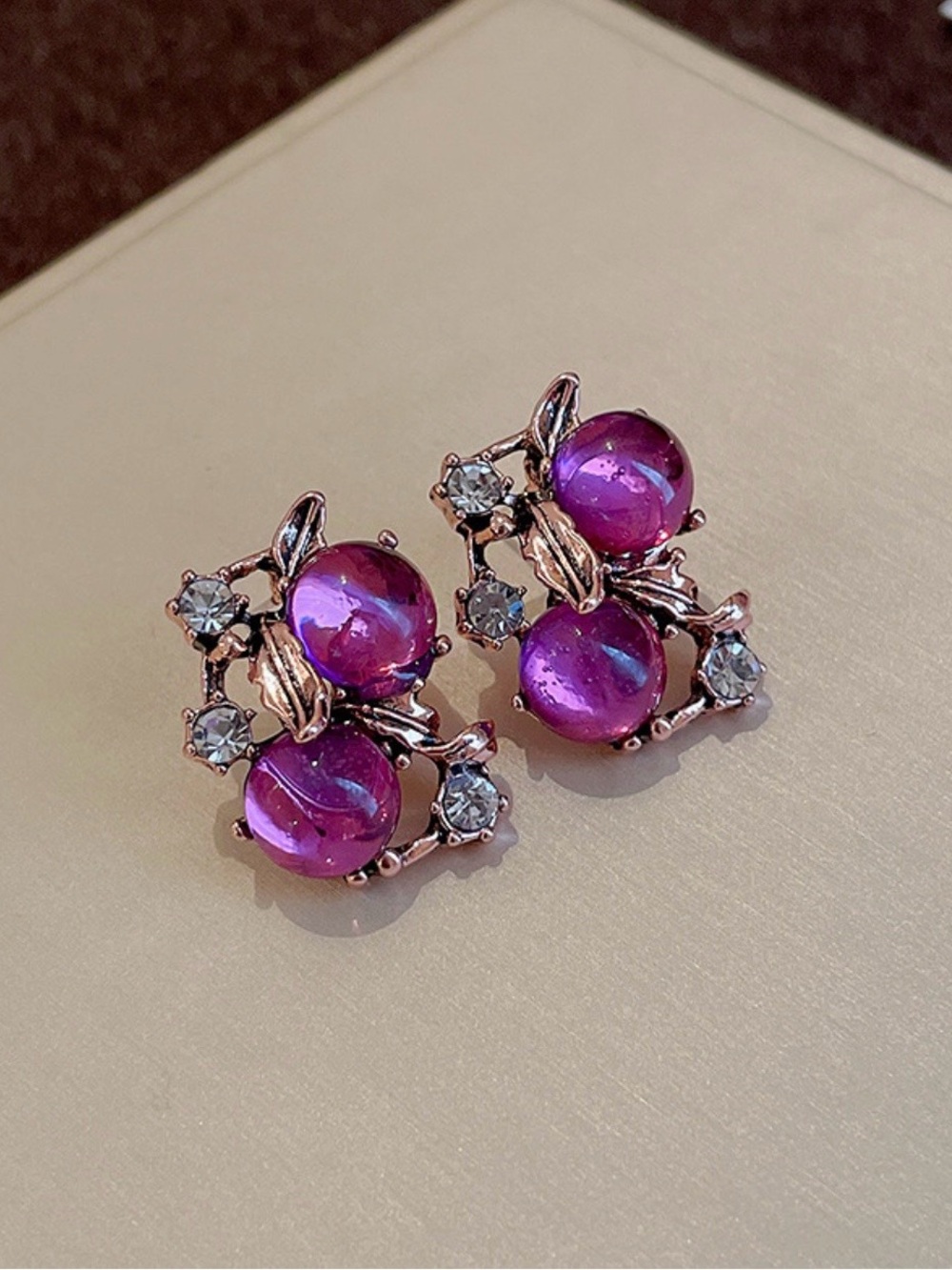 2395 - 113 Vintage Purple Cherry Cluster Rhinestone Stud Earrings - Picture 1 of 8